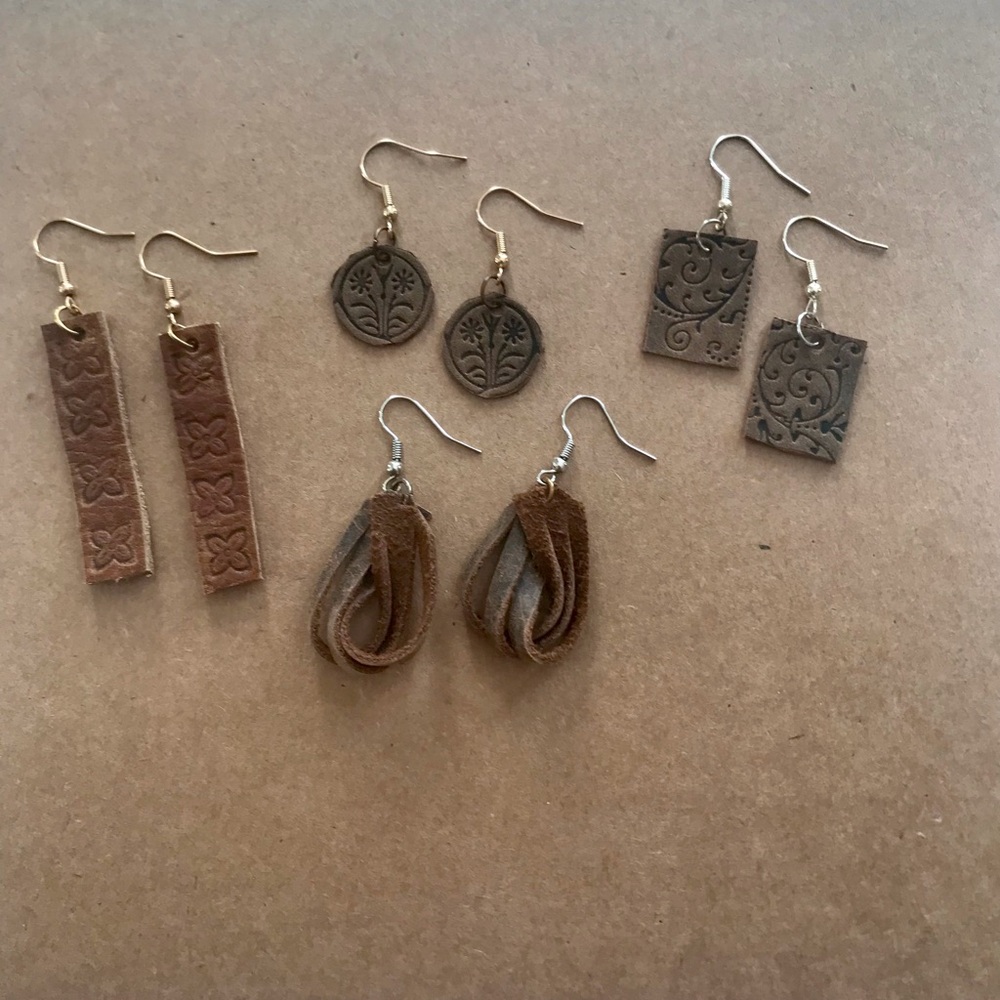 Earrings - Picture 1 of 5
